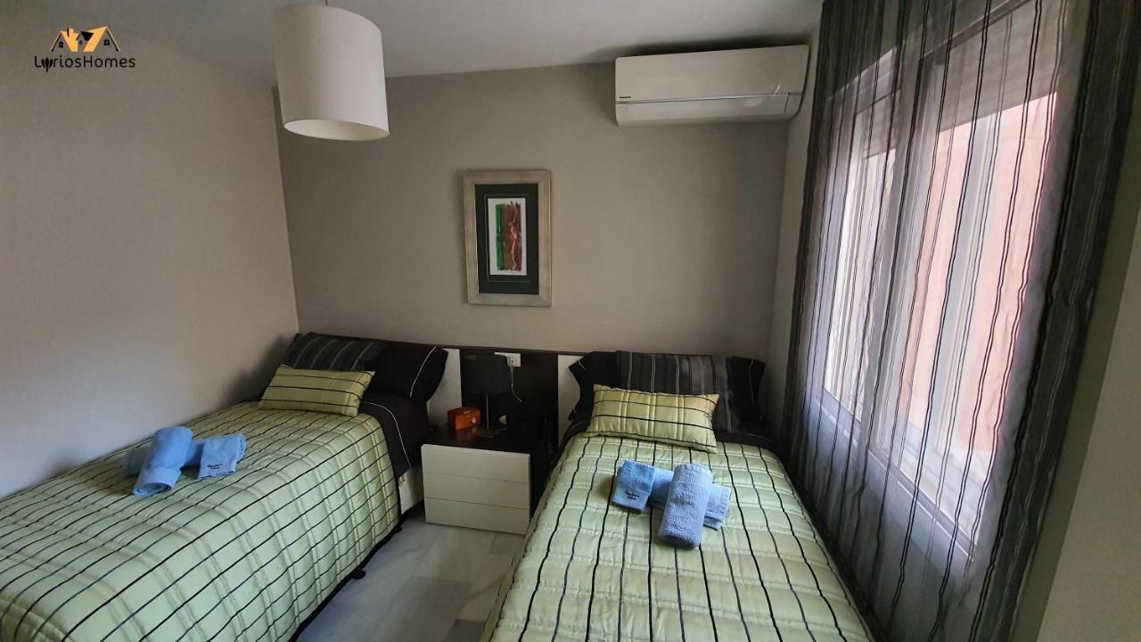 Lyrioshomes Beach Roquetas De Mar , Piscina Y Parque Infantil Bagian luar foto